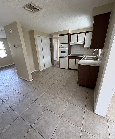 4701 Jacqueline Dr — Photo 10