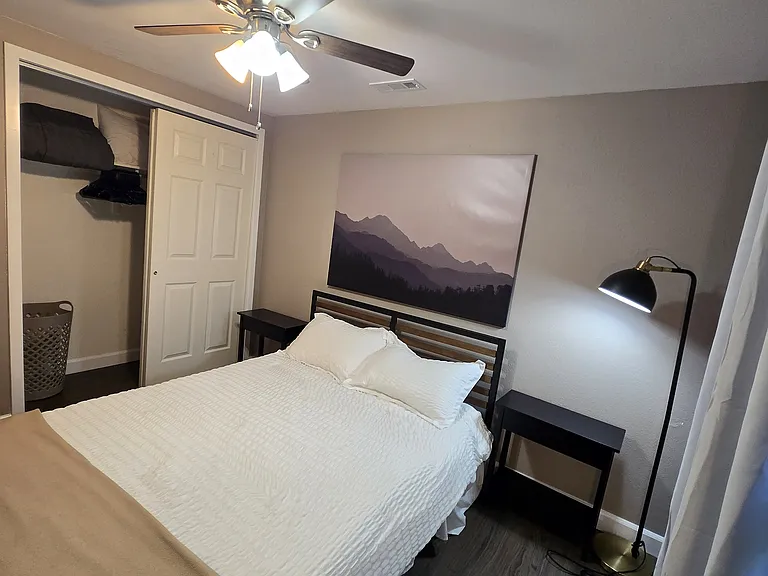 2224 W Hillside Ave — Photo 10