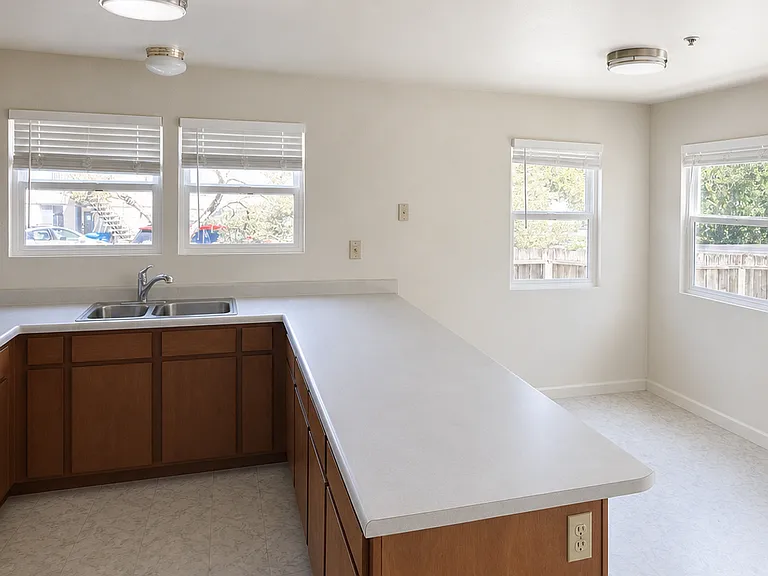 7002 Marsh Way — Photo 2