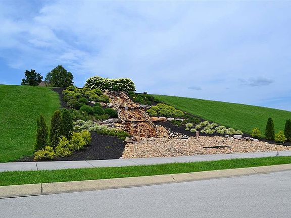 5th image of 40 Rippling Waters Cir #40