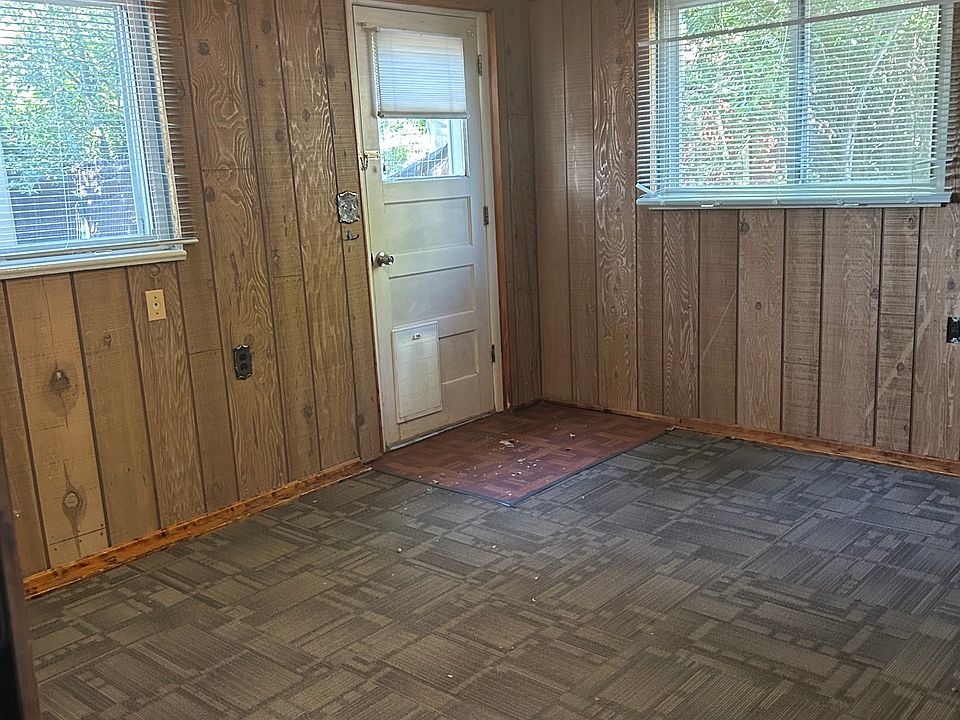 Front entry room