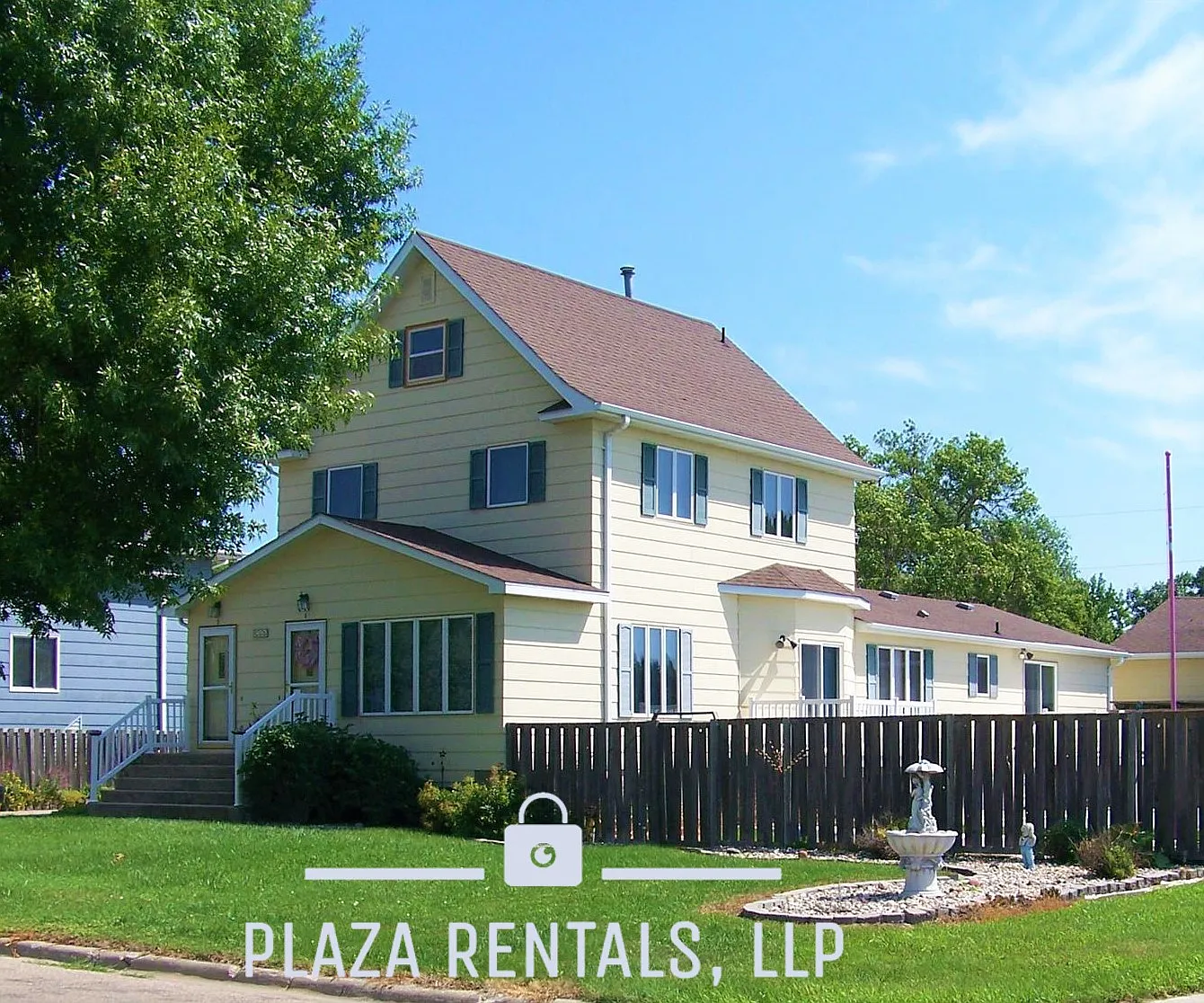 833 S Merton St - 3 Plex - 3 — Photo 1