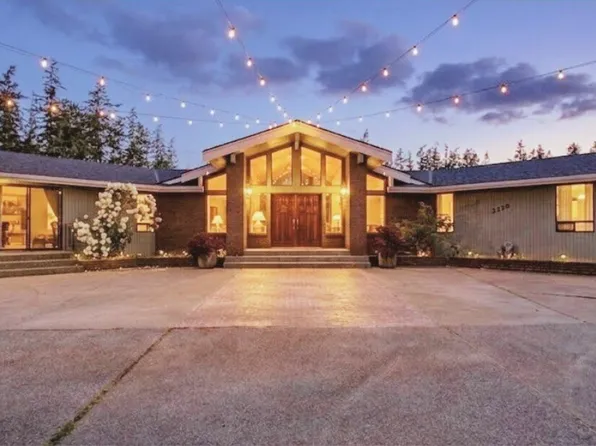 2259 Happy Valley Road, Oak Harbor, WA 98277