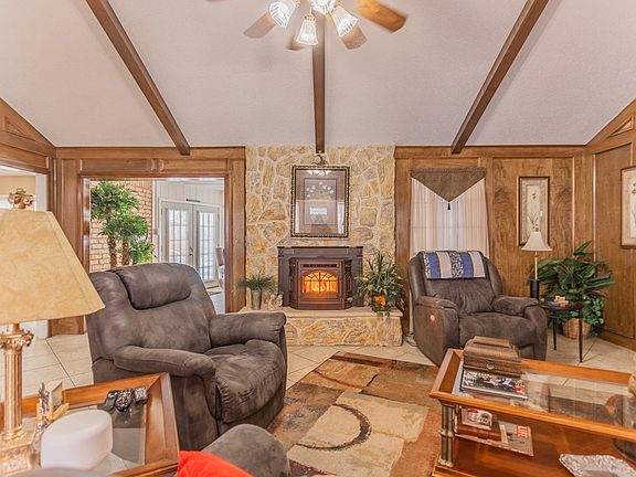 4th image of 4905 Pepperidge Pl