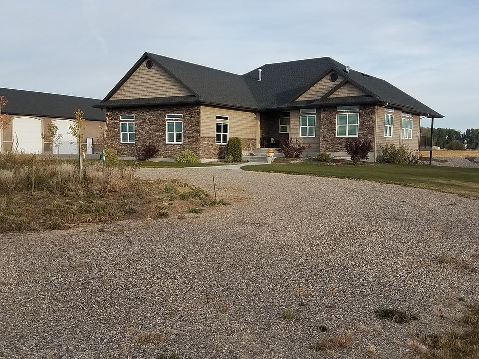 1st image of 4107 E 49th N