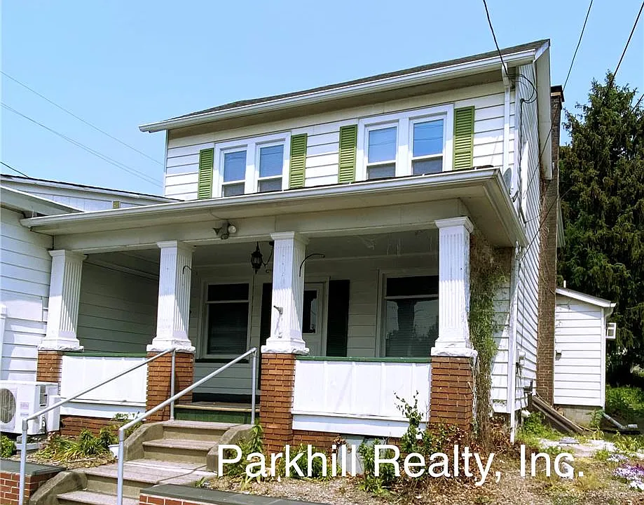 641 George St