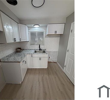 5th image of 22618 Plymouth Rd