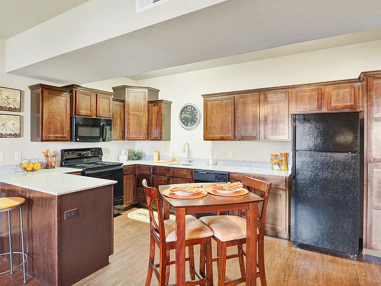 The Reserve at Chaffee Crossing Apartment Homes & Townhomes — Photo 8