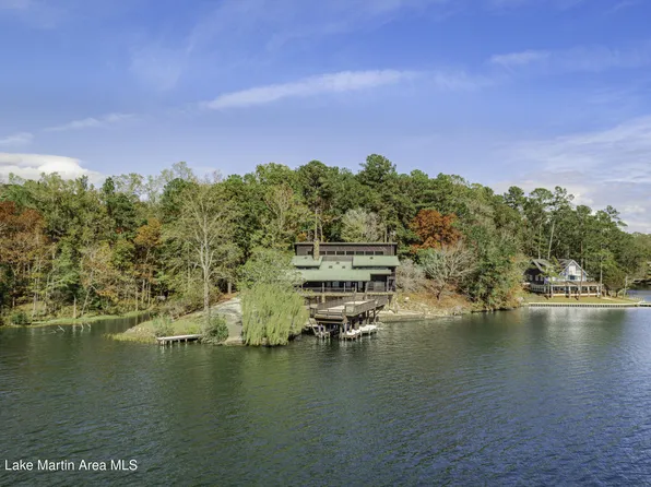 400 Yacht Club Rd, Titus, AL 36080