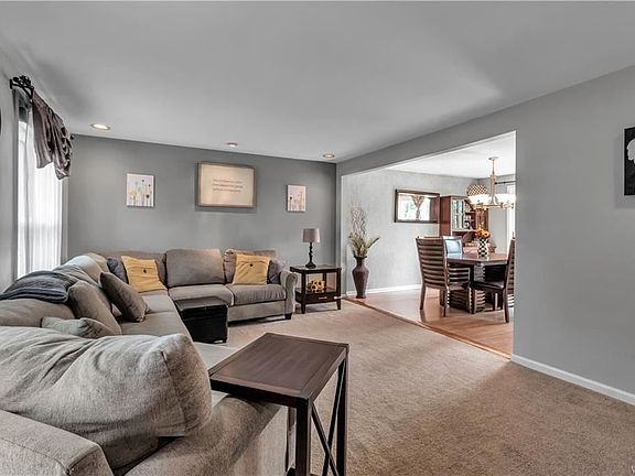 4th image of 43 Gatewood Ln