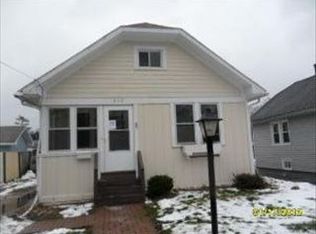 510 Gates St, Aurora, IL 60505