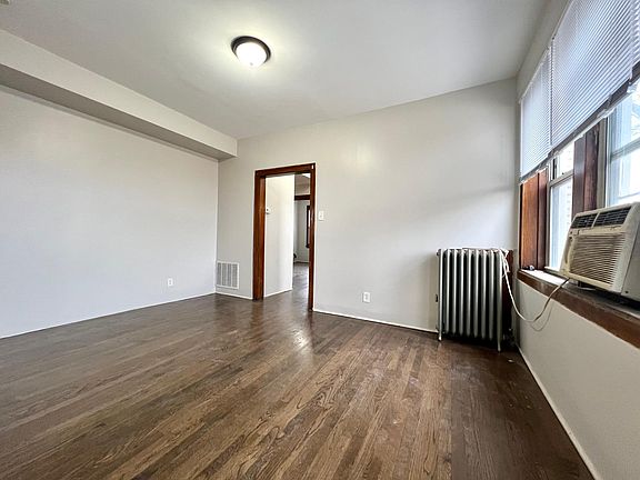 3rd image of 900 N Central Park Ave #2