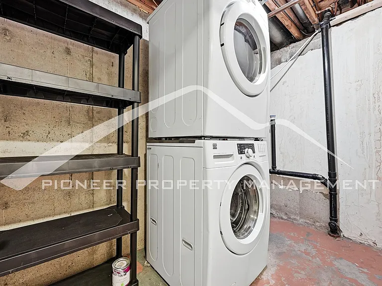 1827 Quail St #10 — Photo 23