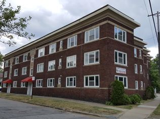 14240 Lake Shore Blvd APT 11, Cleveland, OH 44110