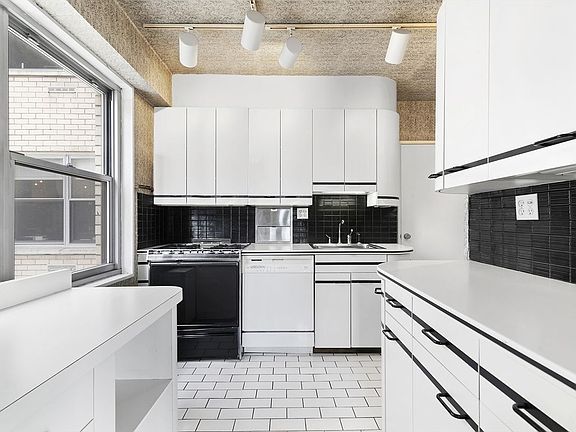 5th image of 400 E 56th St APT 34D