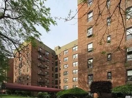 Sold by Coldwell Banker Mid Plaza Real Estate | media 1
