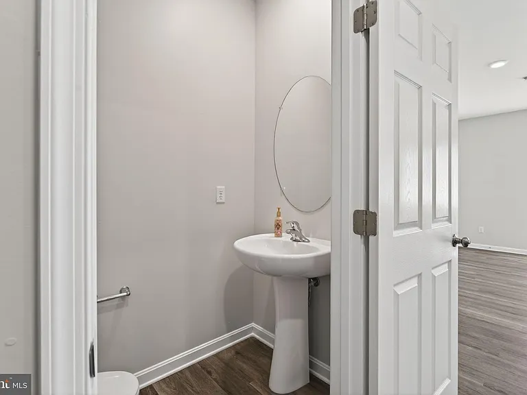 183 Caterpillar Dr — Photo 16