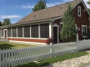 141 Malarkey Ln, Oroville, WA 98844