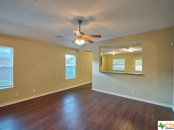 4th image of 2903 Montague County Dr