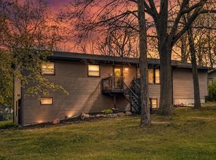 324 Liberty Ln, Poynette, WI 53955