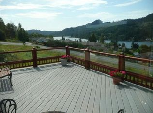 18022 Mariposa Ln, Mount Vernon, WA 98274