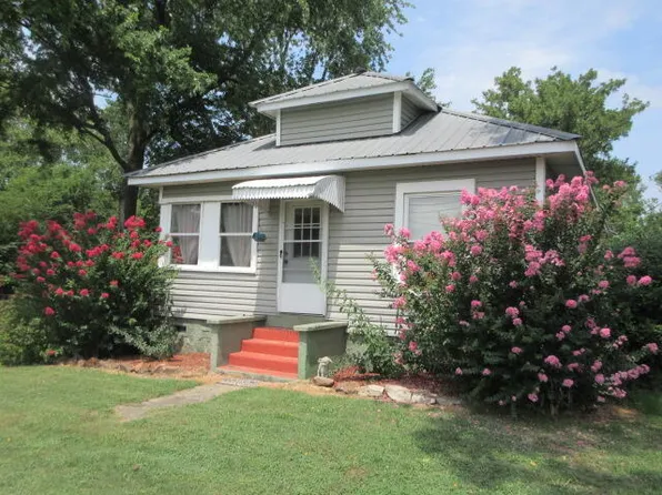 2003 Rockdale Rd, Miami, OK 74354