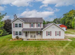 5582 Lakeview Blvd, Goodrich, MI 48438