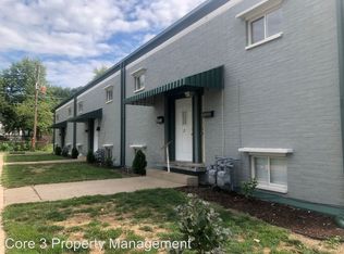 530 3rd St APT 3, Lincoln, IL 62656