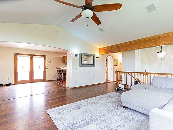 3rd image of 2360 River Rd #2