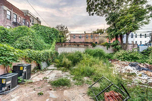 Rented by Rennit Inc. | media 23