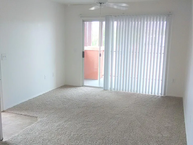 351 E Pearl St #5101 — Photo 2