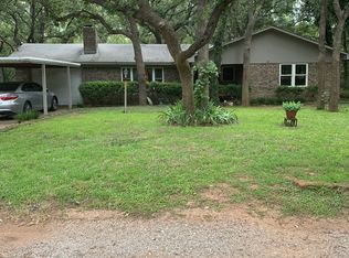 525 Lookout Cir, Graham, TX 76450