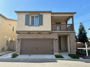 1214 Piazza Ln, Clovis, CA 93612