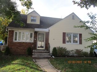 1010 Adams Ave, Union, NJ 07083