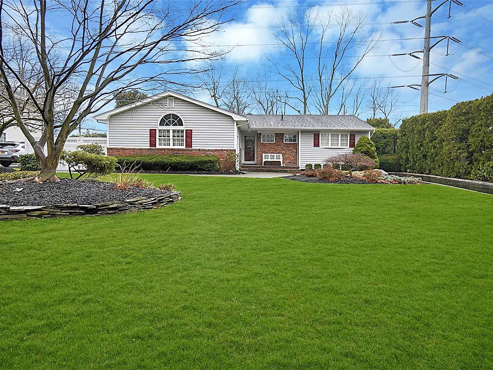 1st image of 8 Butterfly Dr