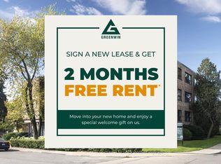 300 Winnett Ave, Toronto, ON M6C 3L9
