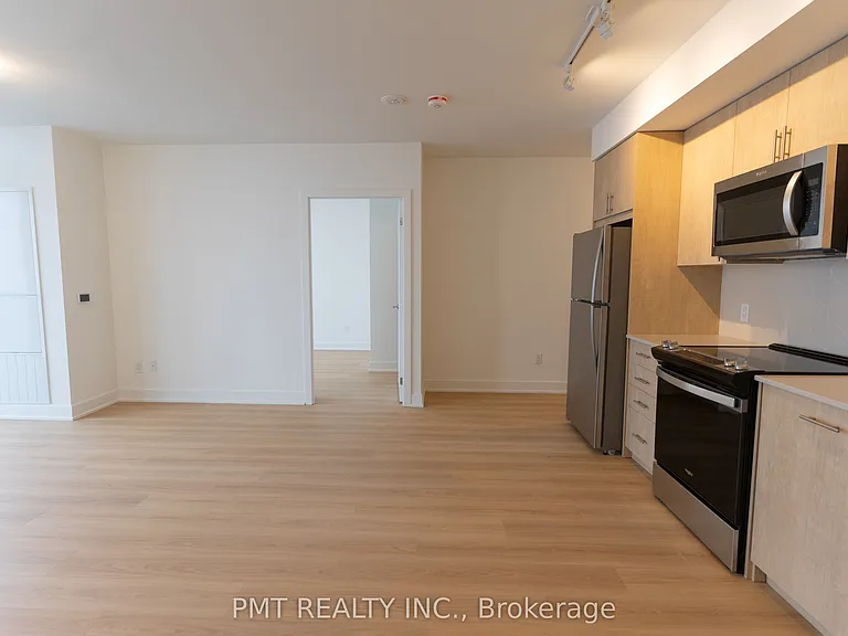 2545 Simcoe St N #906 — Photo 8