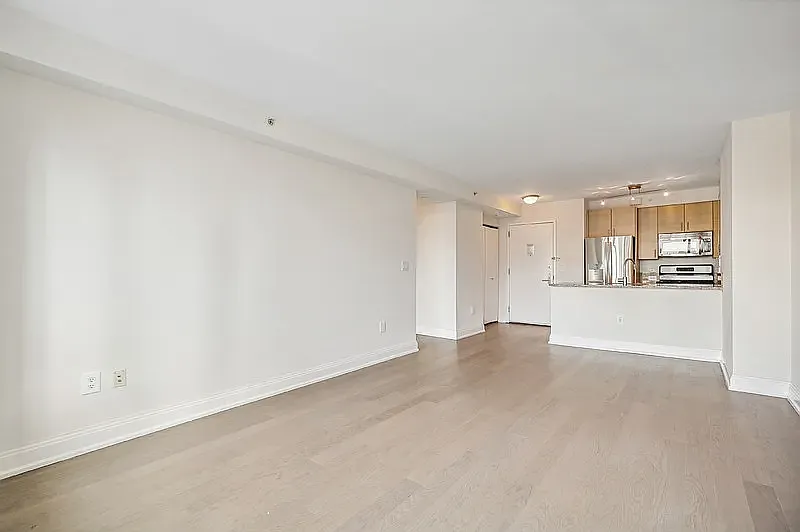 125 W 31st St — Photo 3