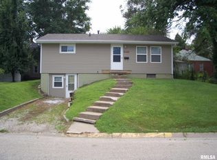 433 W Chandler St, Macomb, IL 61455