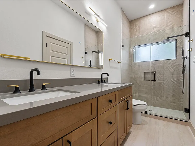 4214 Clover St — Photo 21
