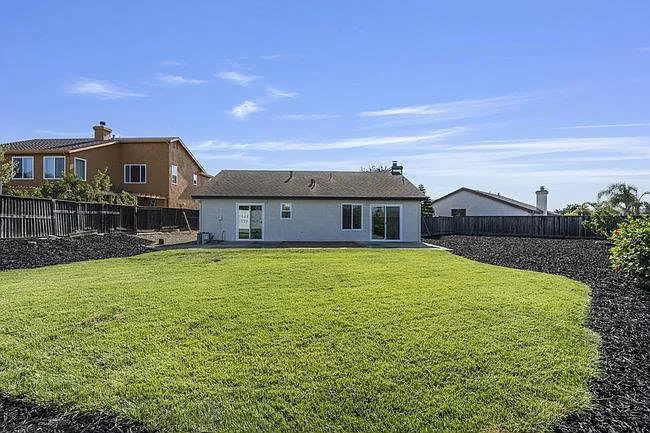 2240 Preston Ct photo 1