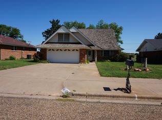 211 Apache Trl, Tulia, TX 79088