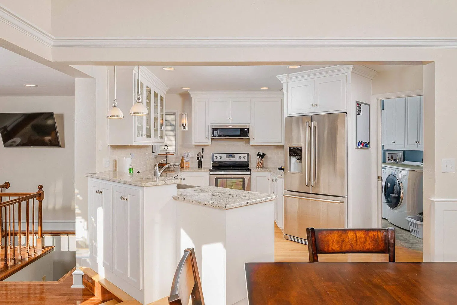 5 bed, 3.0 bath, 2992 sqft, $5,157 — Photo 4