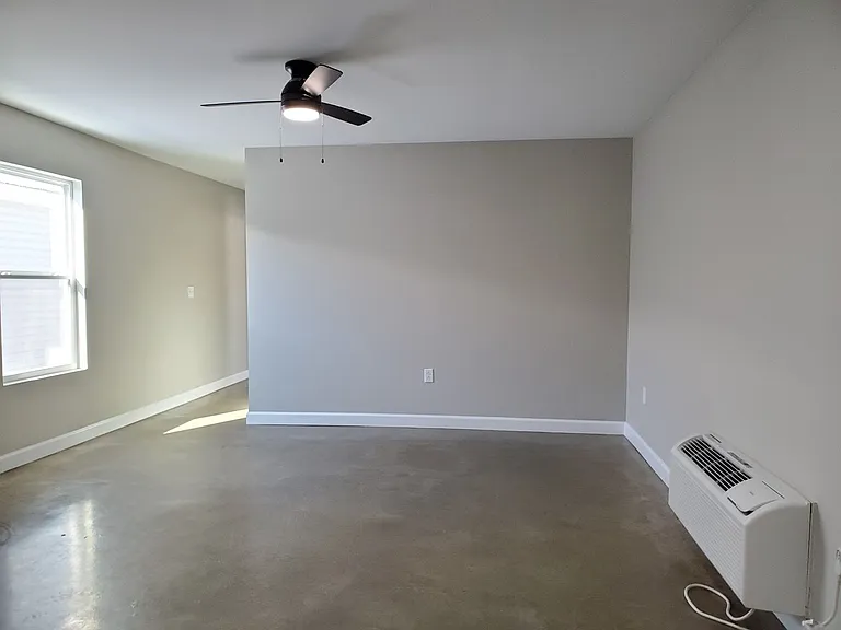 608 Main St #2 — Photo 1