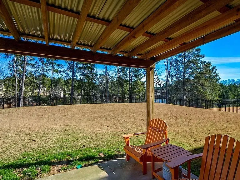 210 Thrushwood Dr — Photo 16