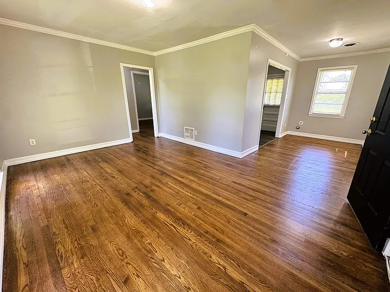 4100 Vaughn Rd — Photo 3