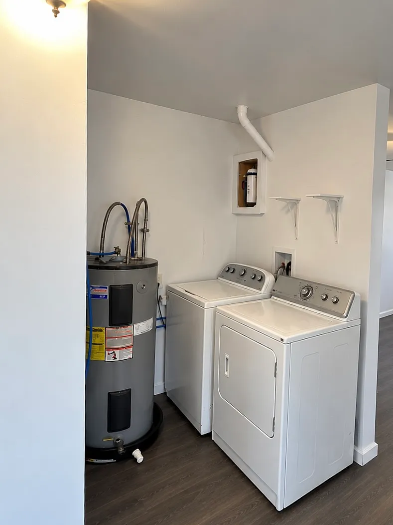 3 bed, 1.5 bath, $1,350 — Photo 3