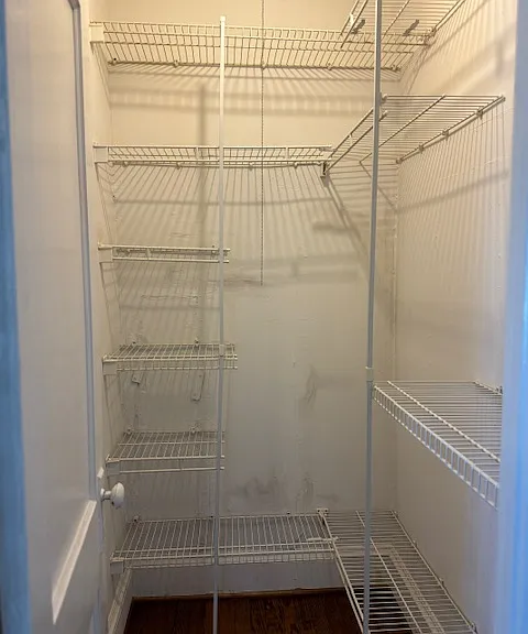 Walk in Closet