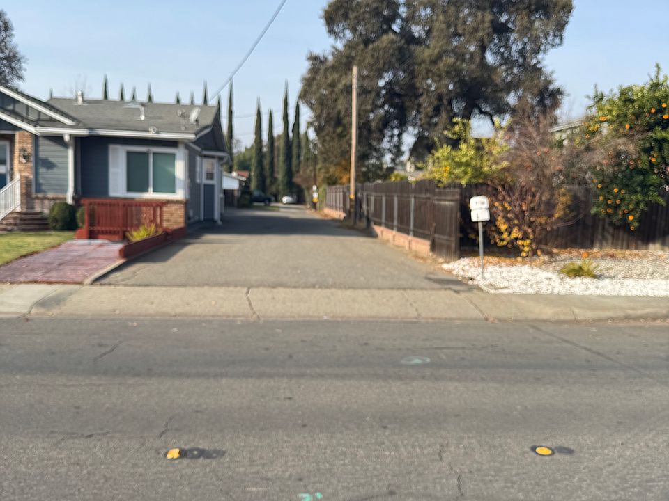 1st image of 231 Palm Ave