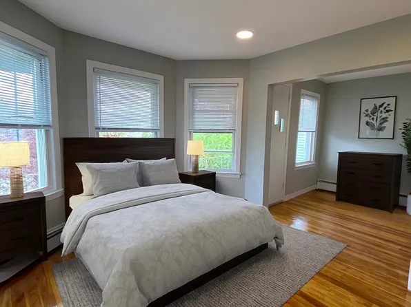 203 Duncan Avenue image 10 of 23